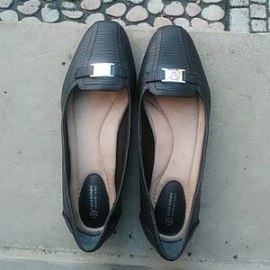 Giani Bernini Size 9 Black Flats